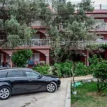 Luxury Two Bedroom Apartment Przno